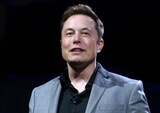 Elon Musk says will reestablish the postponed Twitter accounts of journalists