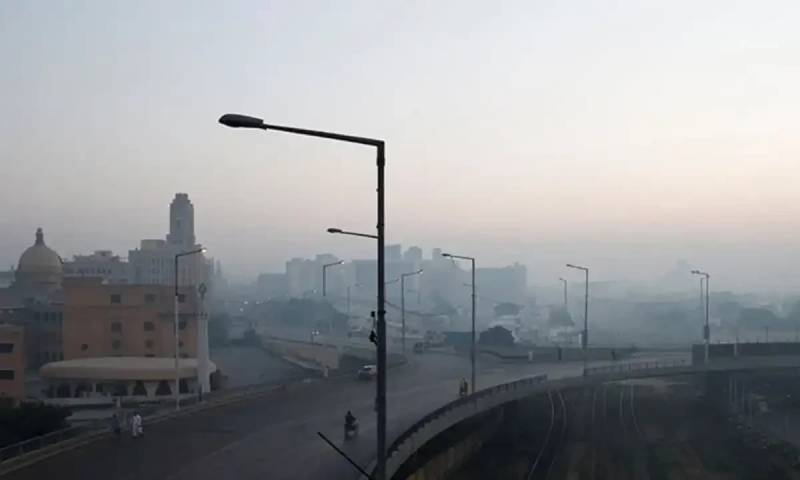 Pakistan is expected to experience dry weather across most regions tonight, while very cold temperatures will persist in the country’s hilly and northern areas.