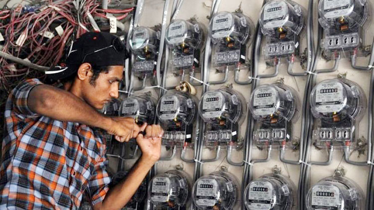 Government Ends Free Electricity Units for Power Sector Employees in Landmark Reform