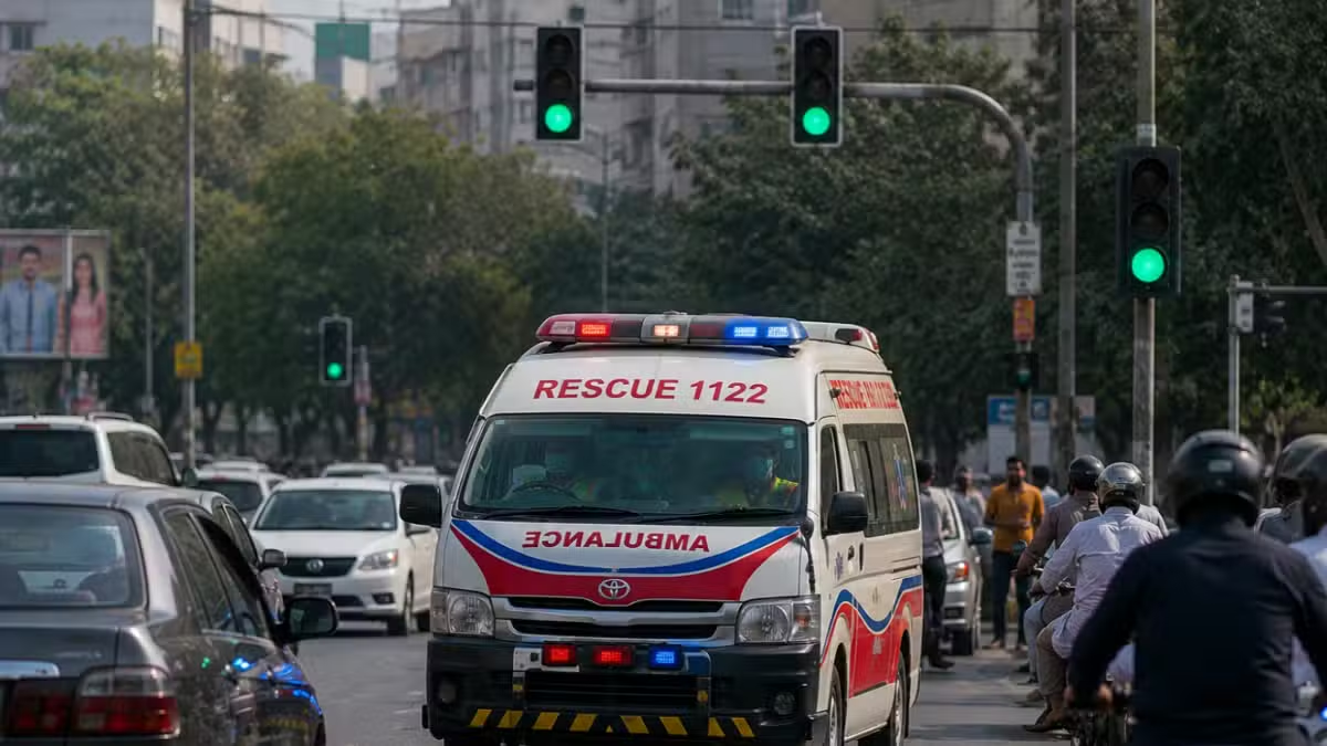 Punjab to Introduce Smart Traffic Signals That Automatically Clear the Way for Ambulances