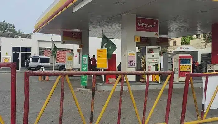 Petrol Pumps Across Pakistan to Shut Down From August 15 Over Margin Dispute