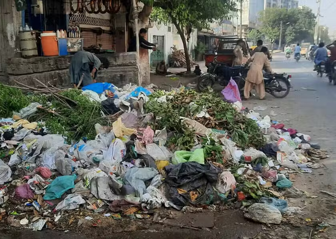 Suthra Punjab Faces Questions Over Garbage Collection in Taxila
