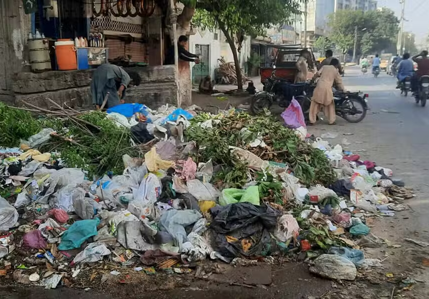 Suthra Punjab Faces Questions Over Garbage Collection in Taxila