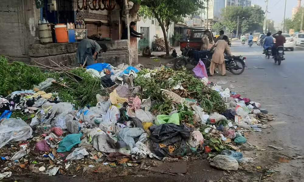 Suthra Punjab Faces Questions Over Garbage Collection in Taxila